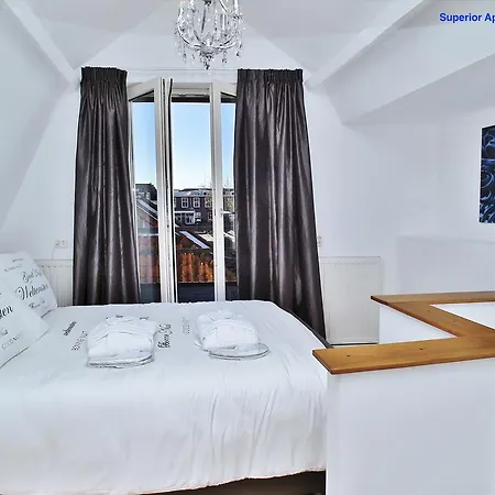 Luxury I Golden Heart